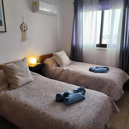 2 Bed Pool And Sea Views In *