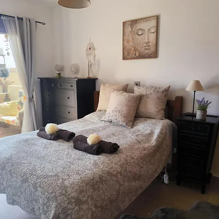 2 Bed Pool And Sea Views In Voroklini