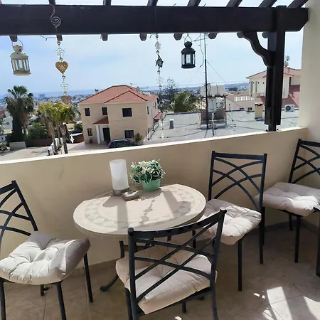 2 Bed Pool And Sea Views In Voroklini