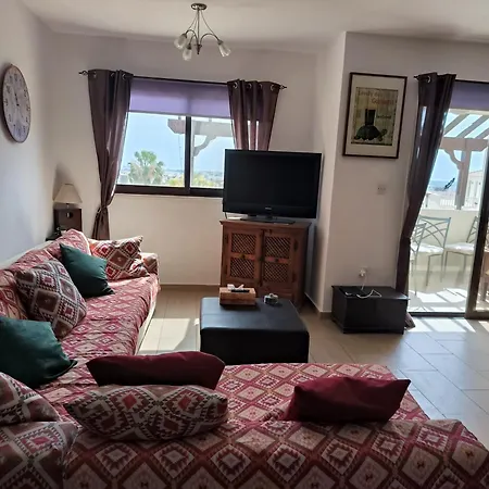 Apartament 2 Bed Pool And Sea Views In *