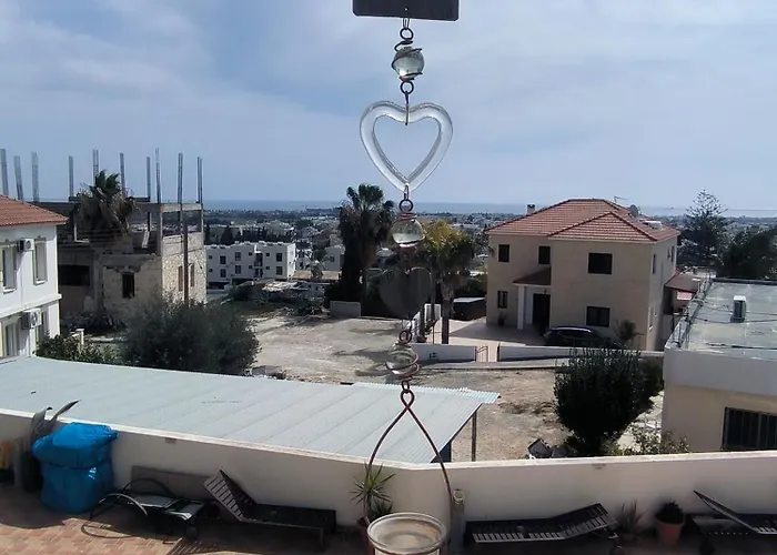 2 Bed Pool And Sea Views In Voroklini