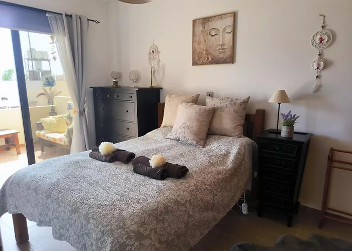 2 Bed Pool And Sea Views In Voroklini