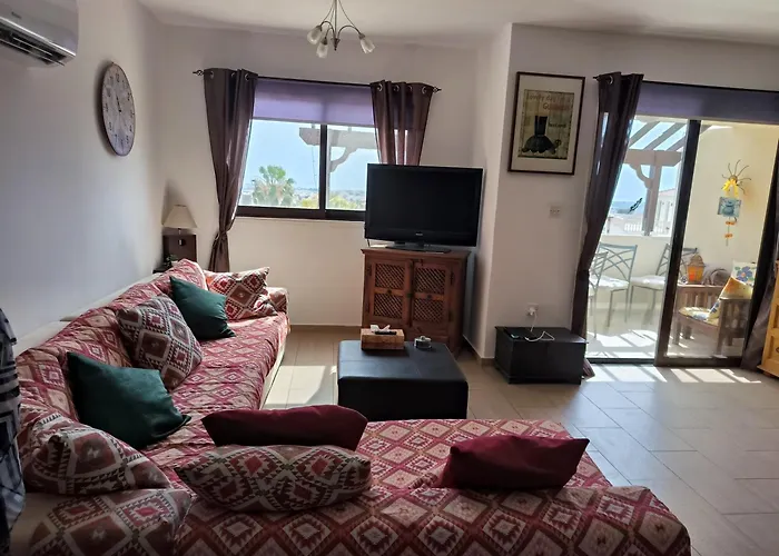 Apartmán 2 Bed Pool And Sea Views In *